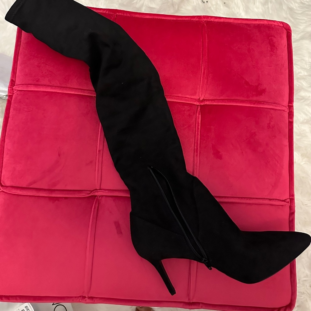 Thigh boots